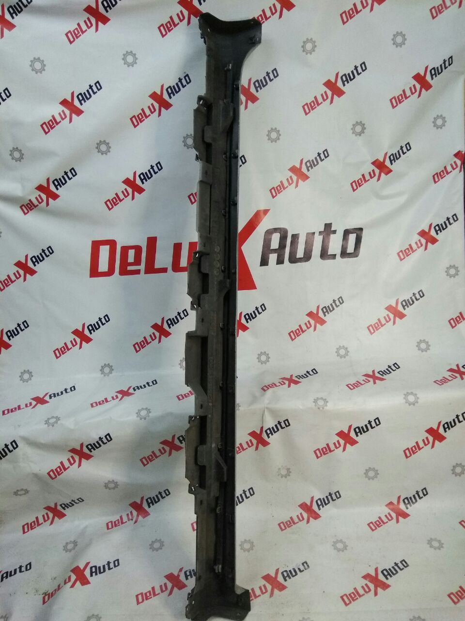 Ornament decorativ al pragului exterior stânga pentru Toyota Camry 50 (XV50) · hibrid · versiune americană · 2013
