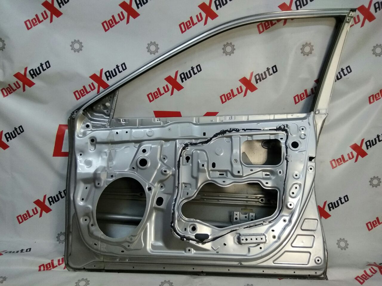 ușă față dreapta cu defect pentru Toyota Camry 50 (XV50) · hibrid · versiune americană · 2013