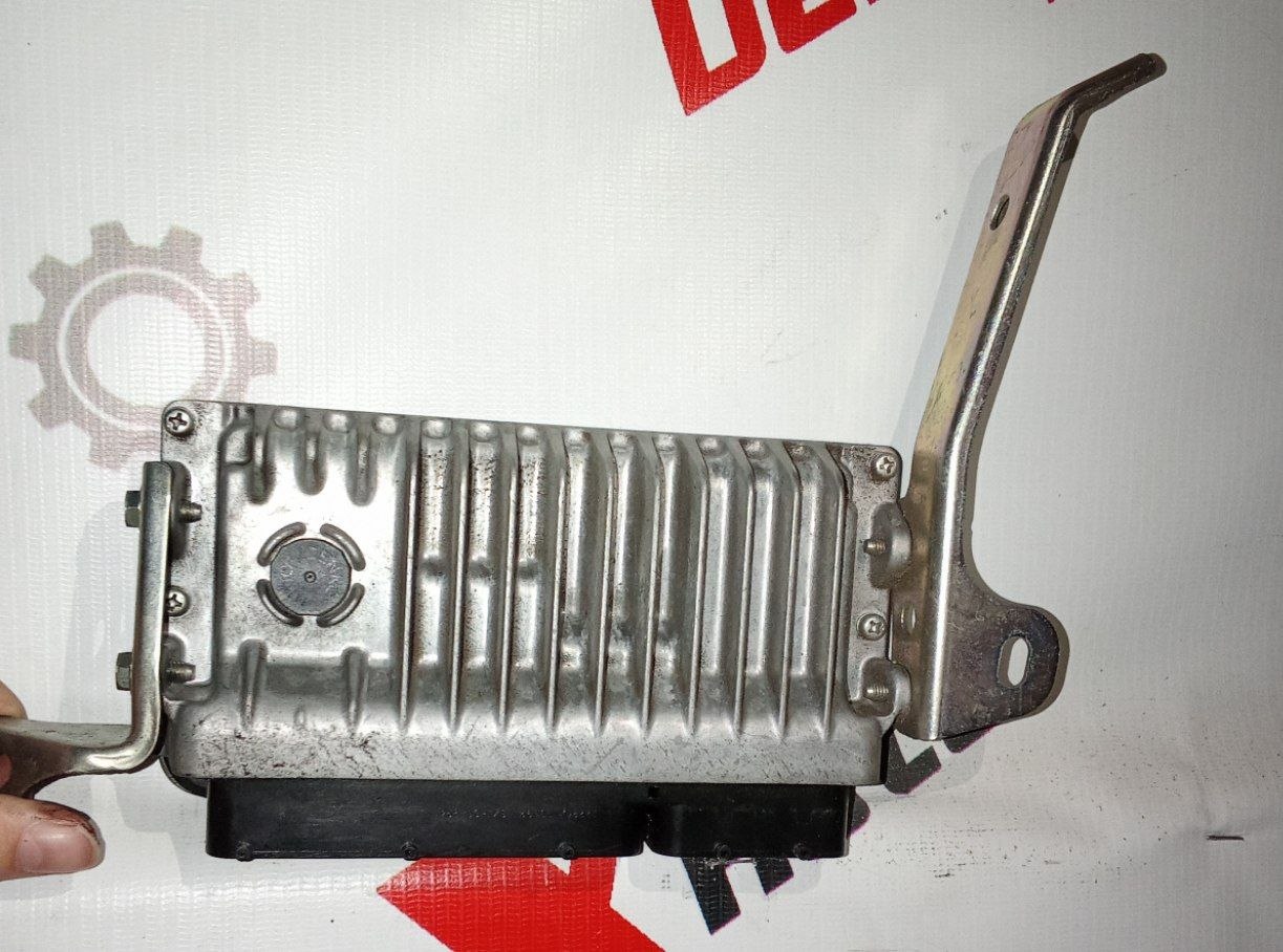 modul de control motor pentru Toyota Camry 50 (XV50) · hibrid · versiune americană · 2013