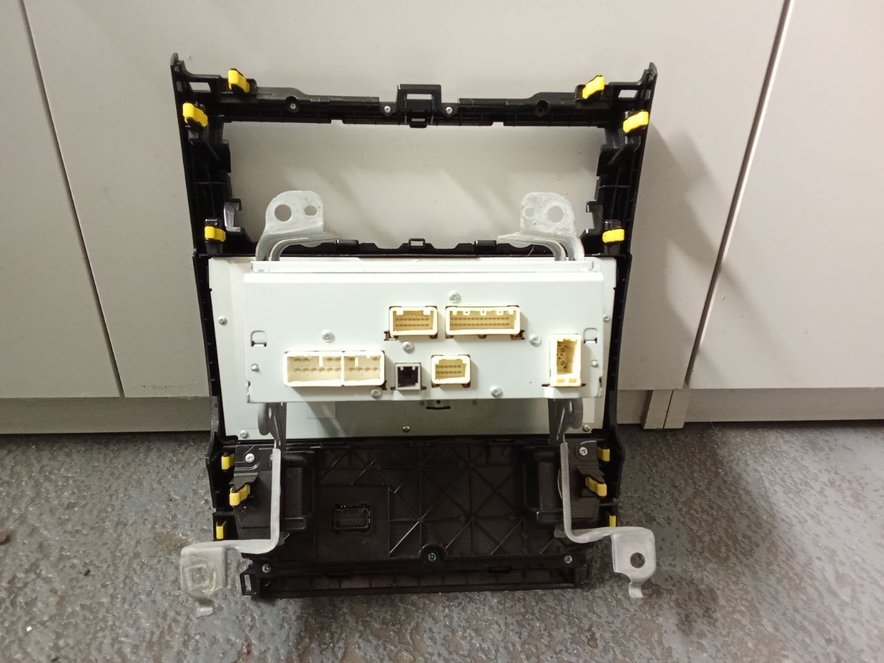 radio pentru Toyota Camry 50 (XV50) · hibrid · versiune americană · 2013