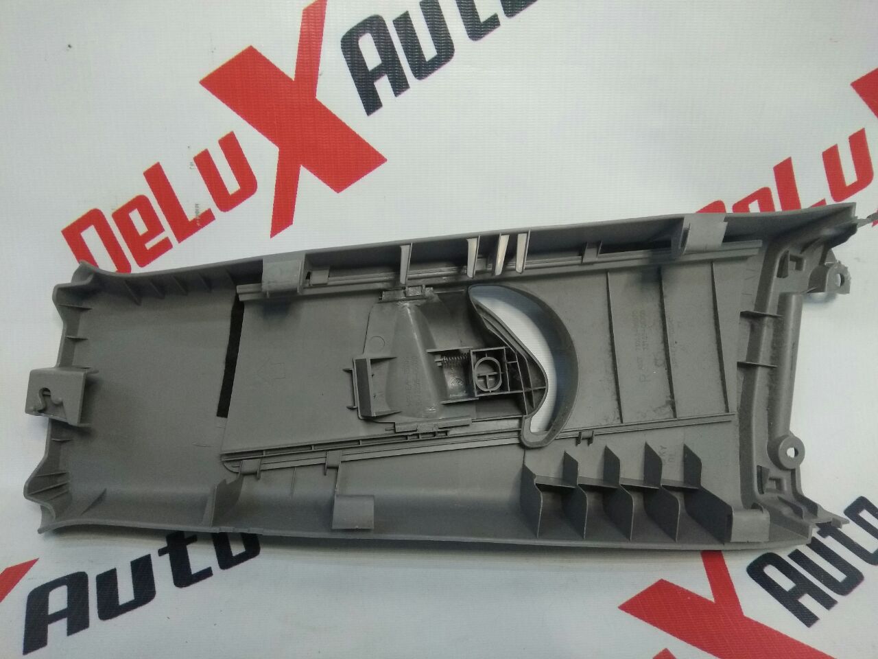 ornament central suport uși dreapta pentru Toyota Camry 50 (XV50) · hibrid · versiune americană · 2013
