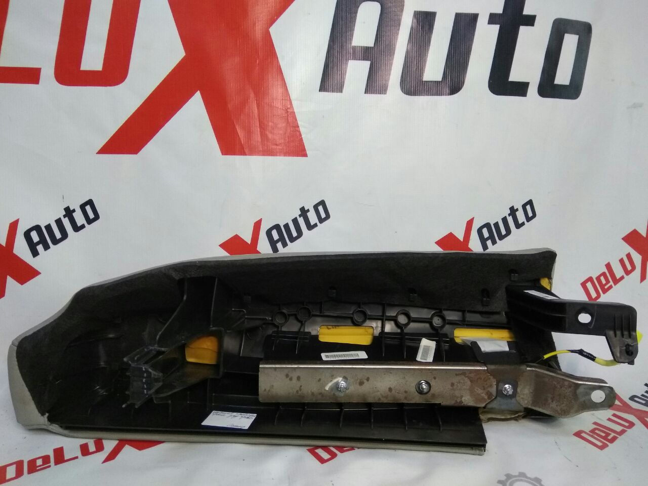 Кожаная накладка крыла задняя правая для Toyota Camry 50 (XV50) · гибрид · американская версия · 2013