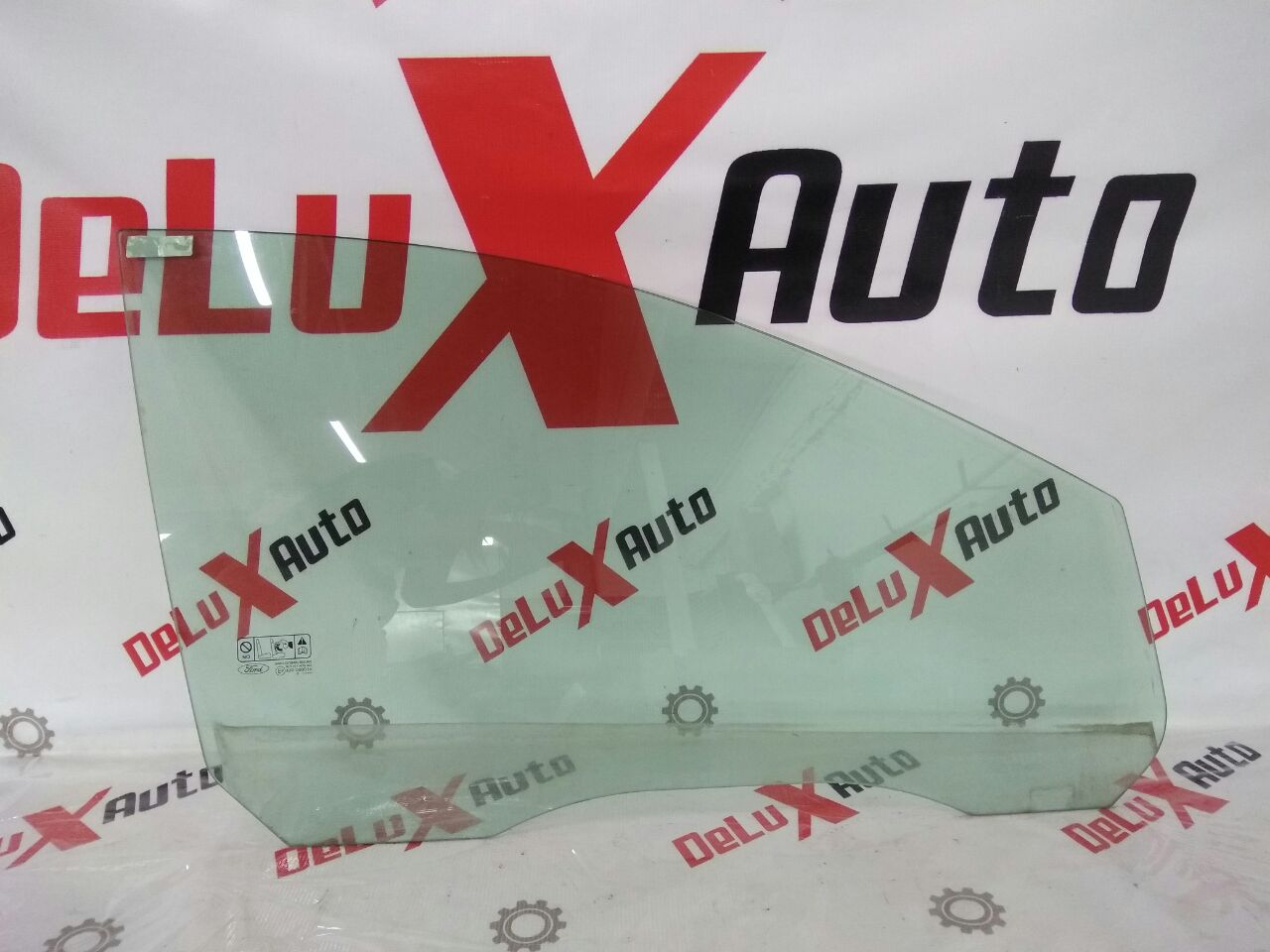 geam față dreapta pentru Ford Focus · 2007–2011