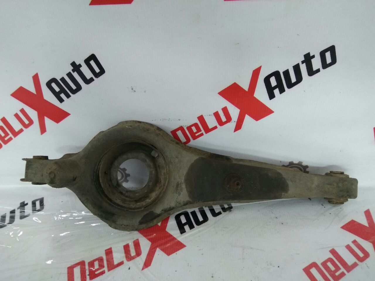 braț suspensie transversal inferior stânga pentru Ford Focus · 2007–2011