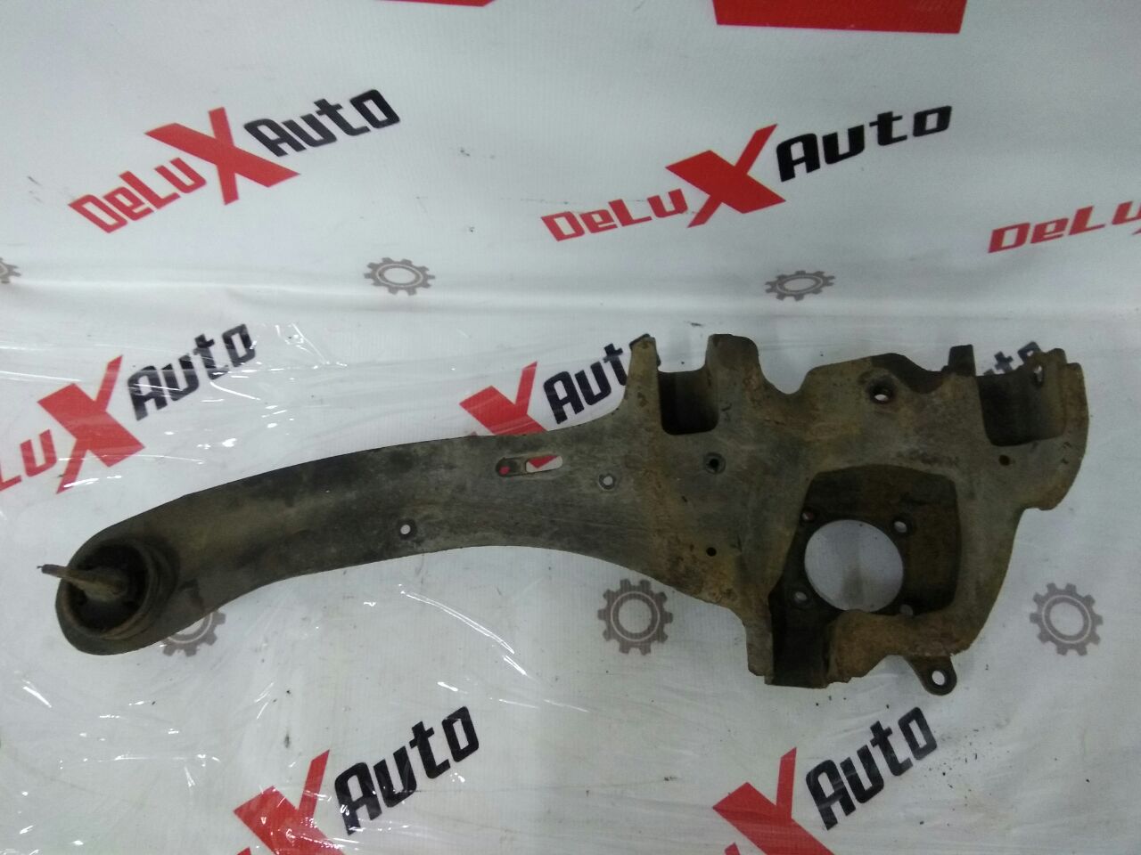 braț suspensie longitudinal spate grindă stânga pentru Ford Focus · 2007–2011