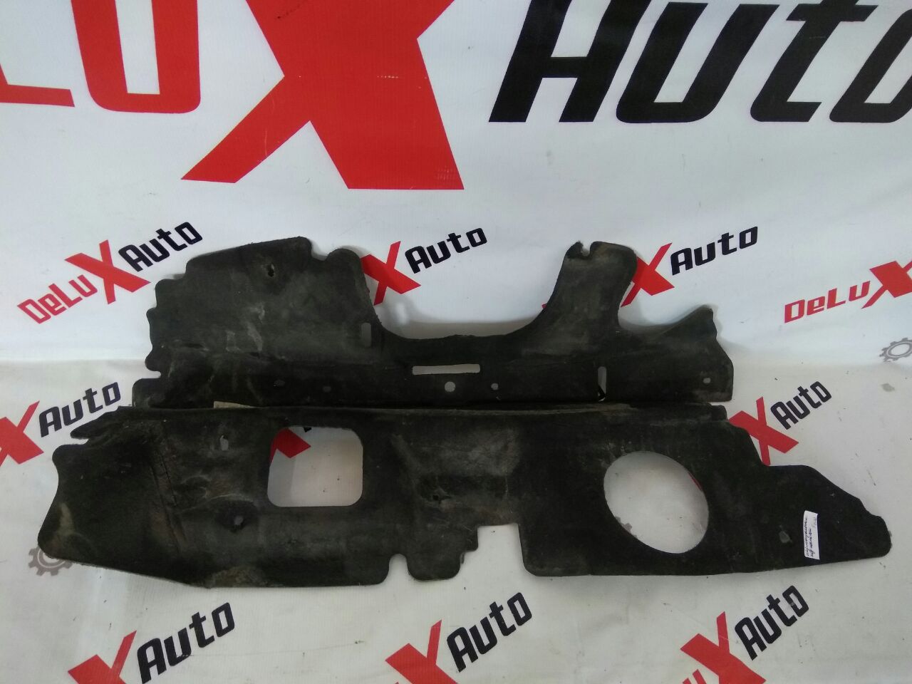 izolație fonică sub capotă pentru Ford Focus · 2007–2011