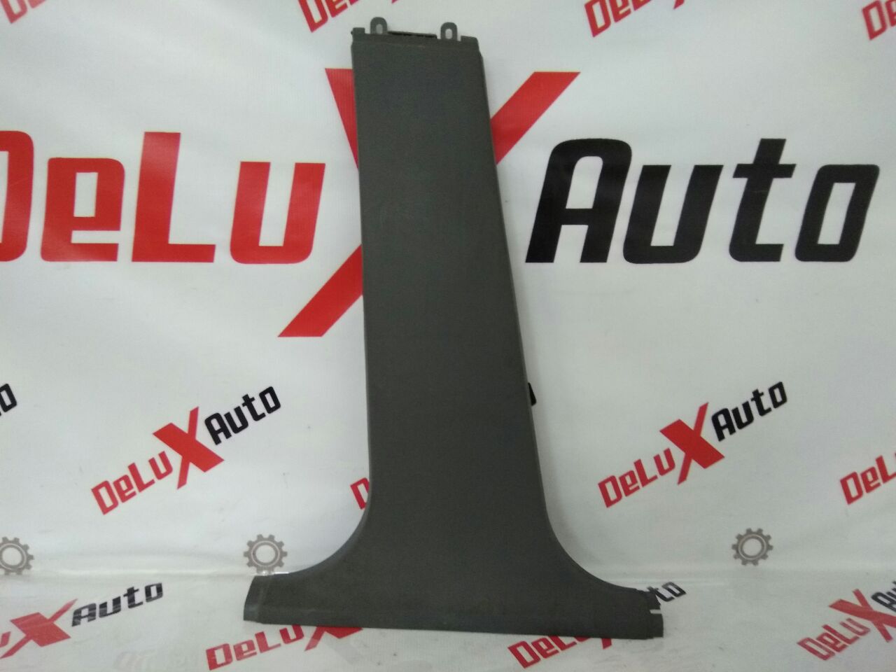 ornament central suport inferior stânga pentru Ford Focus · 2007–2011