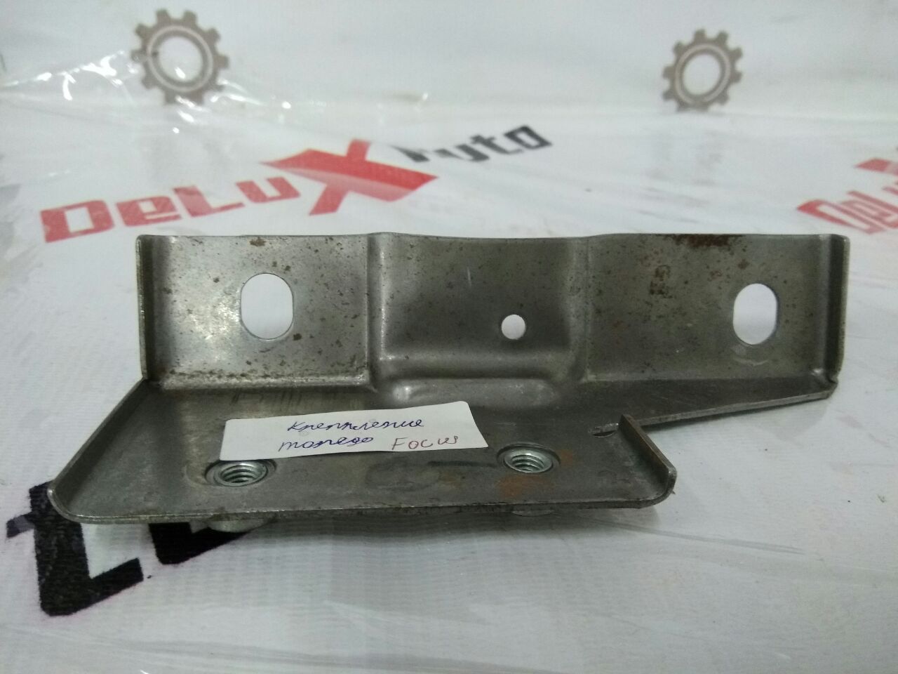 suport bord pentru Ford Focus · 2007–2011