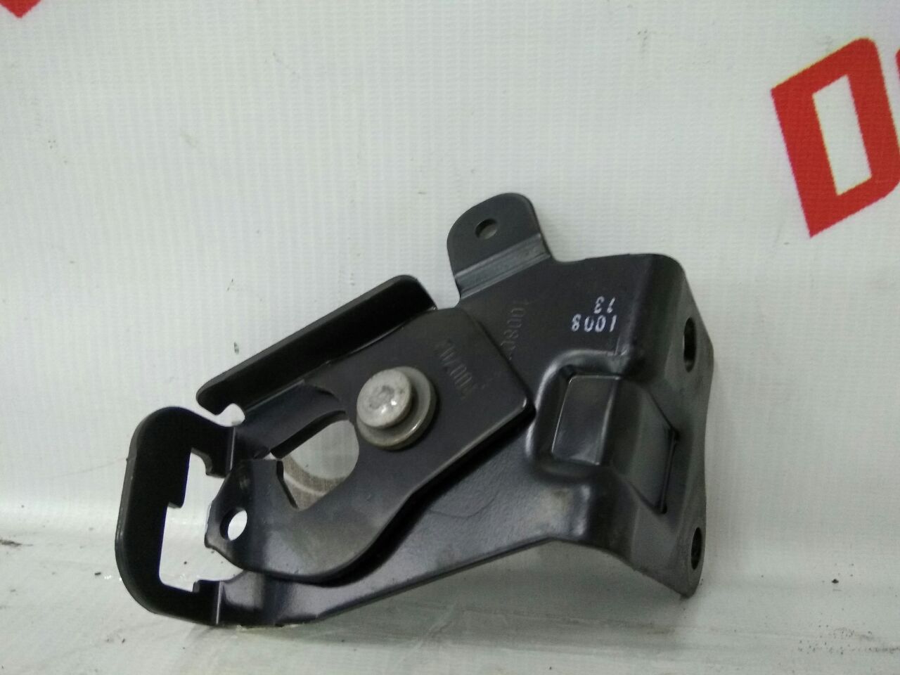 Петля сидений нижняя задняя правая для Ford Focus · 2007–2011