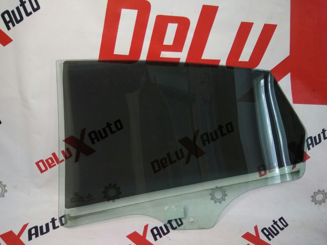 geam uși fumuriu spate dreapta pentru Ford Fusion · 2014–2015