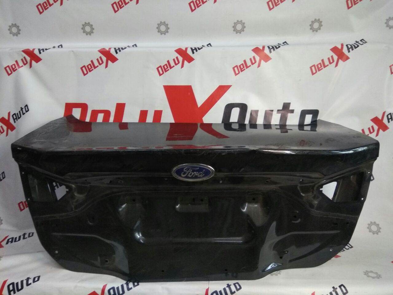capac portbagaj cu emblemă pentru Ford Fusion · 2014–2015