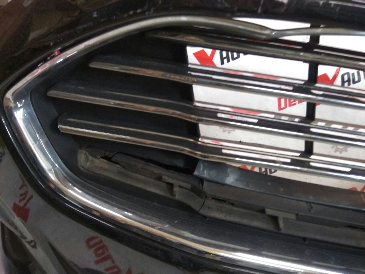 bară de protecție față complet cu emblemă defect pentru Ford Fusion · 2014–2015
