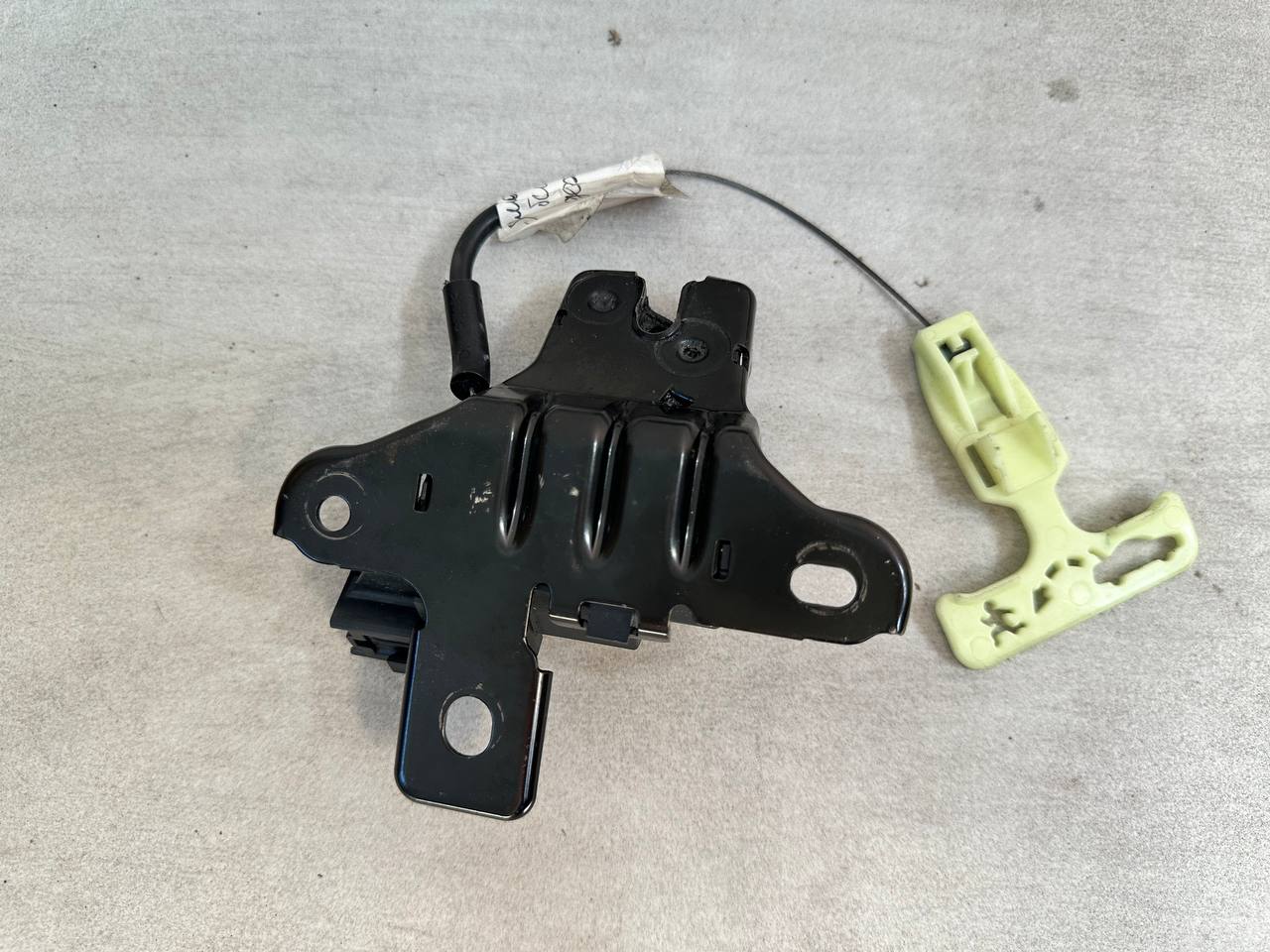 încuietoare capac portbagaj pentru Ford Fusion · 2014–2015
