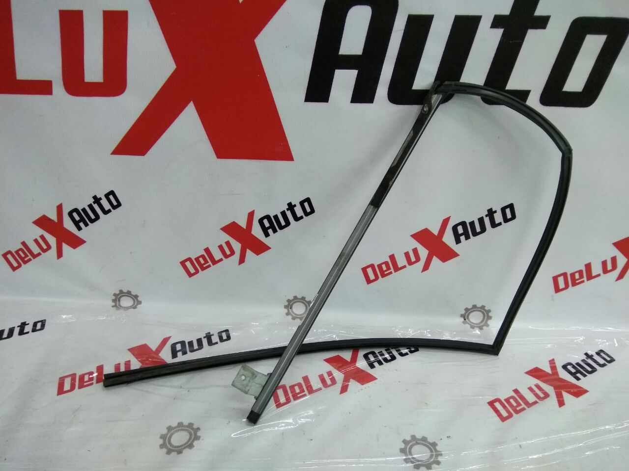 ghidaj geam spate stânga pentru Honda Civic 2.2 · 2008