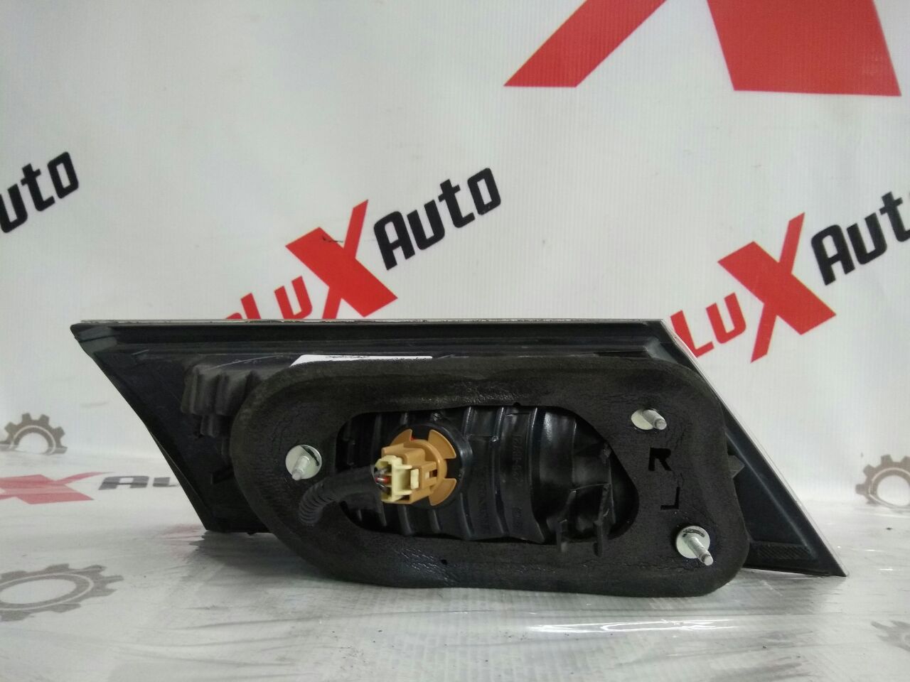 Фонарь крышки багажника правый для Honda Civic 2.2 · 2008