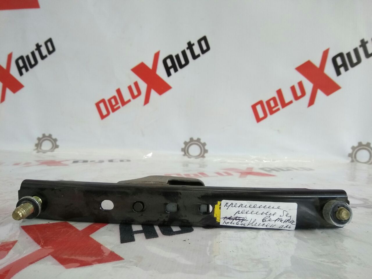 suport curea siguranță față dreapta pentru Nissan Almera 1.5 · 2005 hatchback