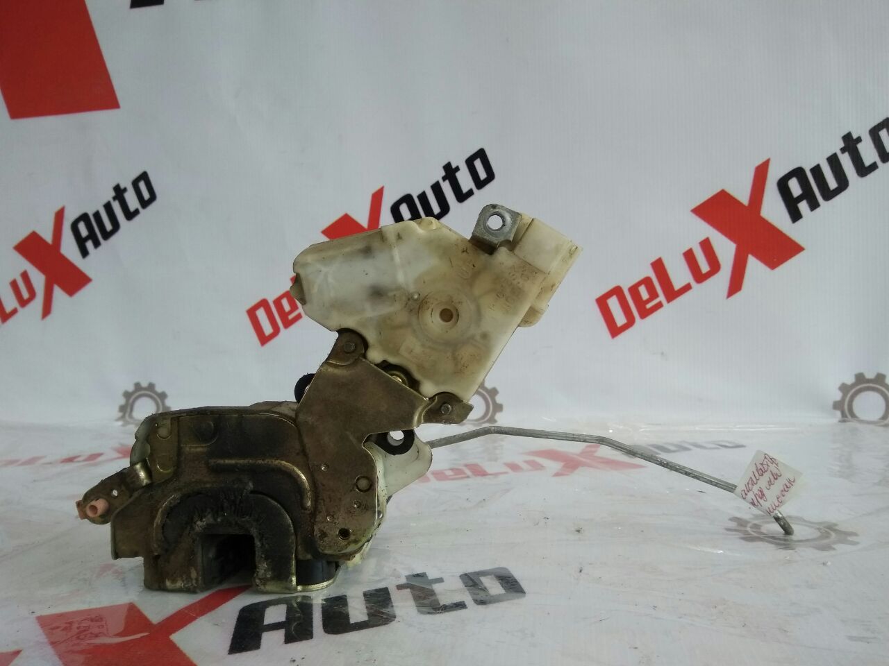 încuietoare cu actuator față stânga pentru Nissan Almera 1.5 · 2005 hatchback