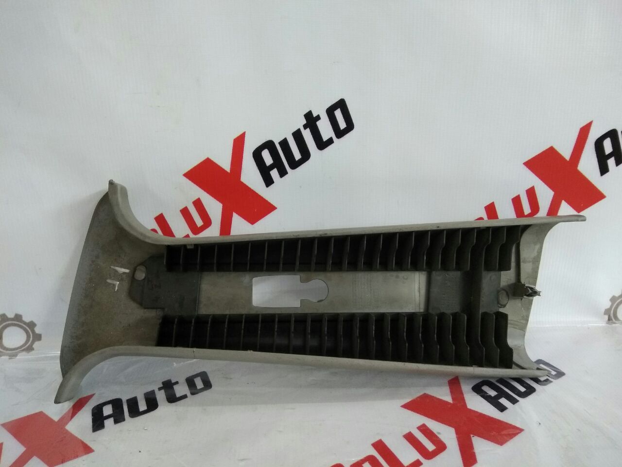 ornament superior suport dreapta pentru Nissan Almera 1.5 · 2005 hatchback