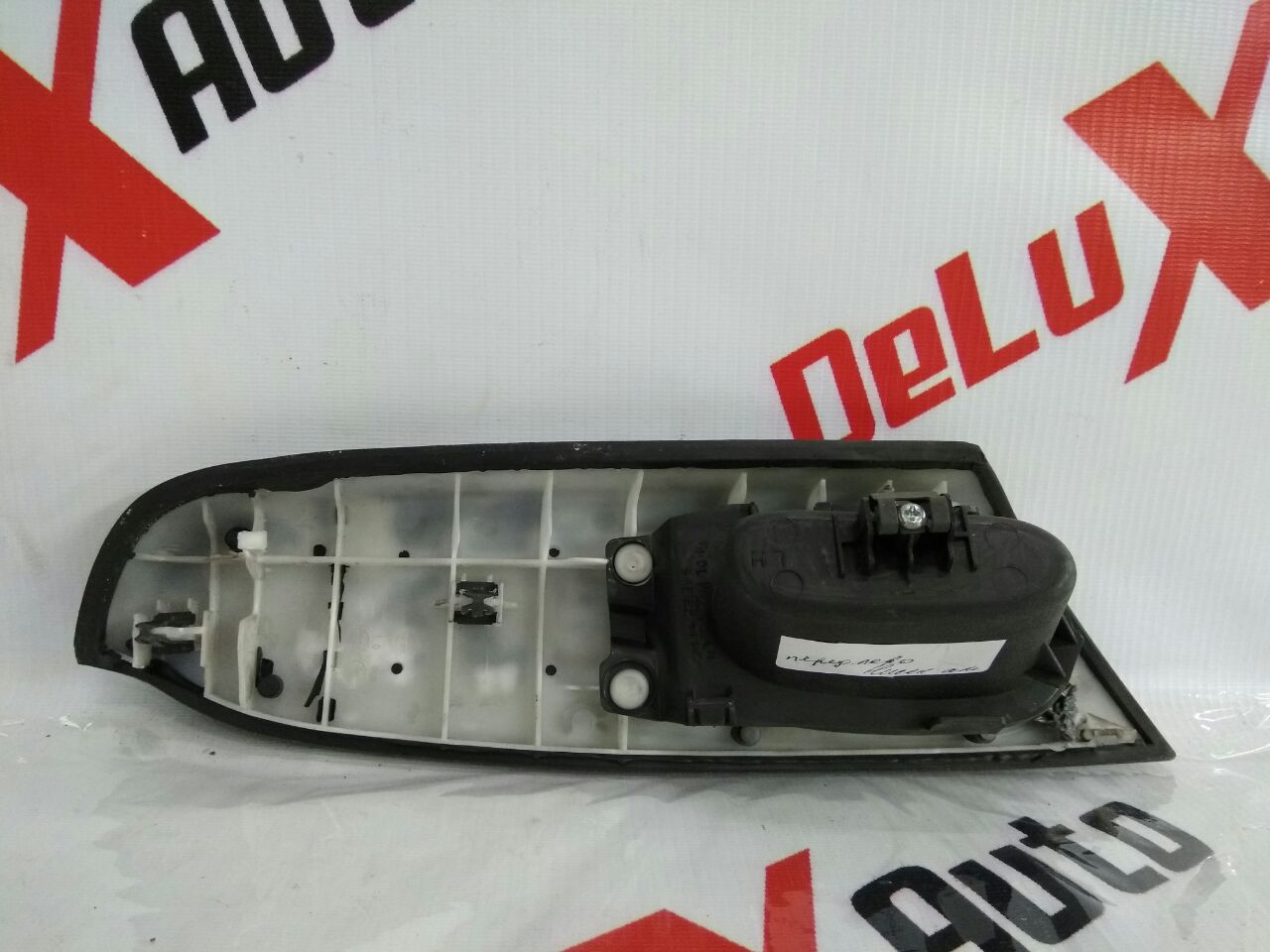 ornament panou uși față stânga pentru Nissan Almera 1.5 · 2005 hatchback