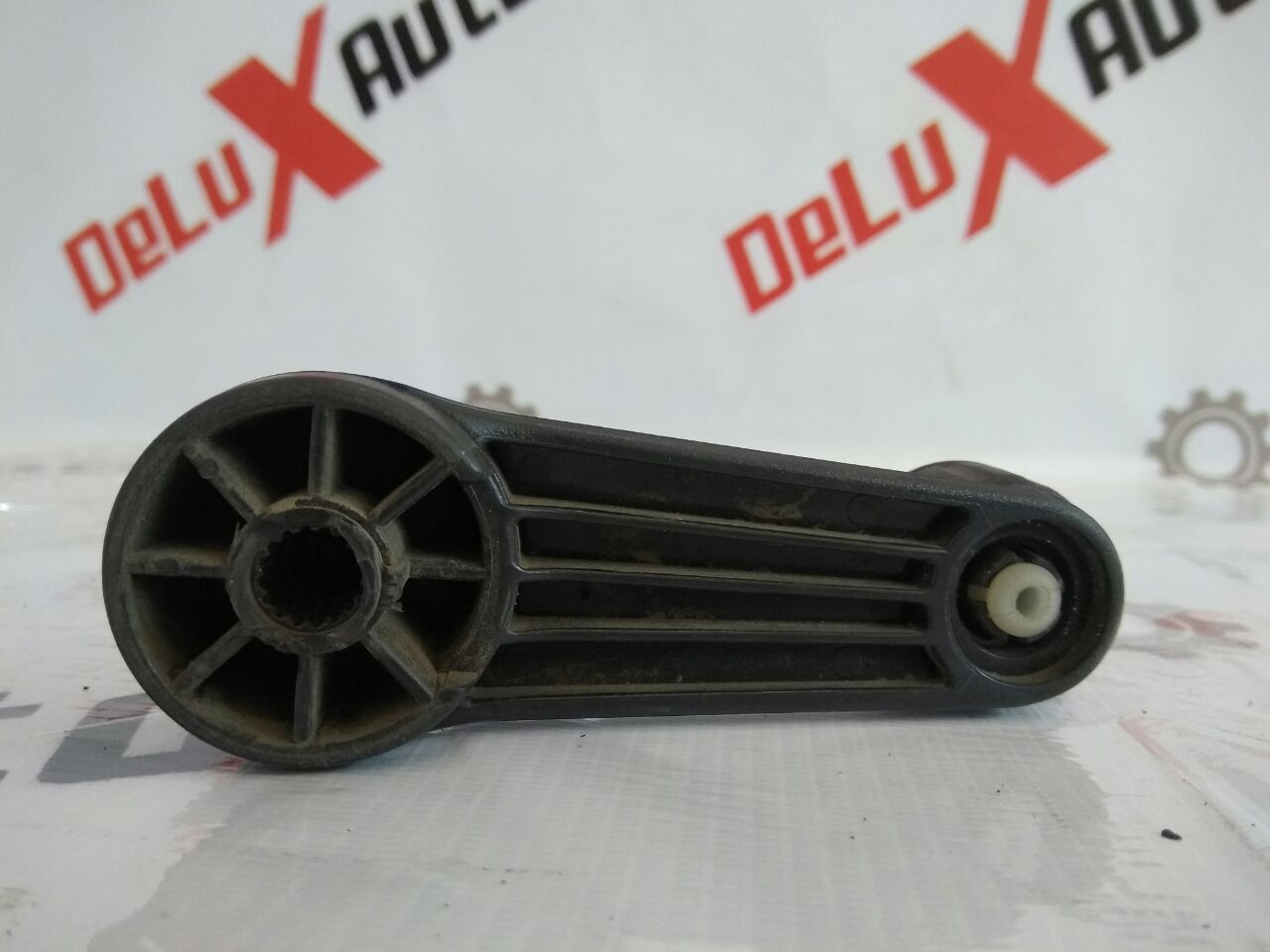 mâner deschidere geam habitaclu spate stânga pentru Nissan Almera 1.5 · 2005 hatchback