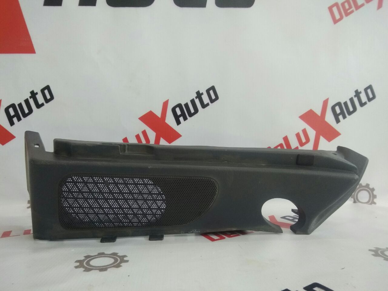 tapițerie suport spate stânga pentru Nissan Almera 1.5 · 2005 hatchback