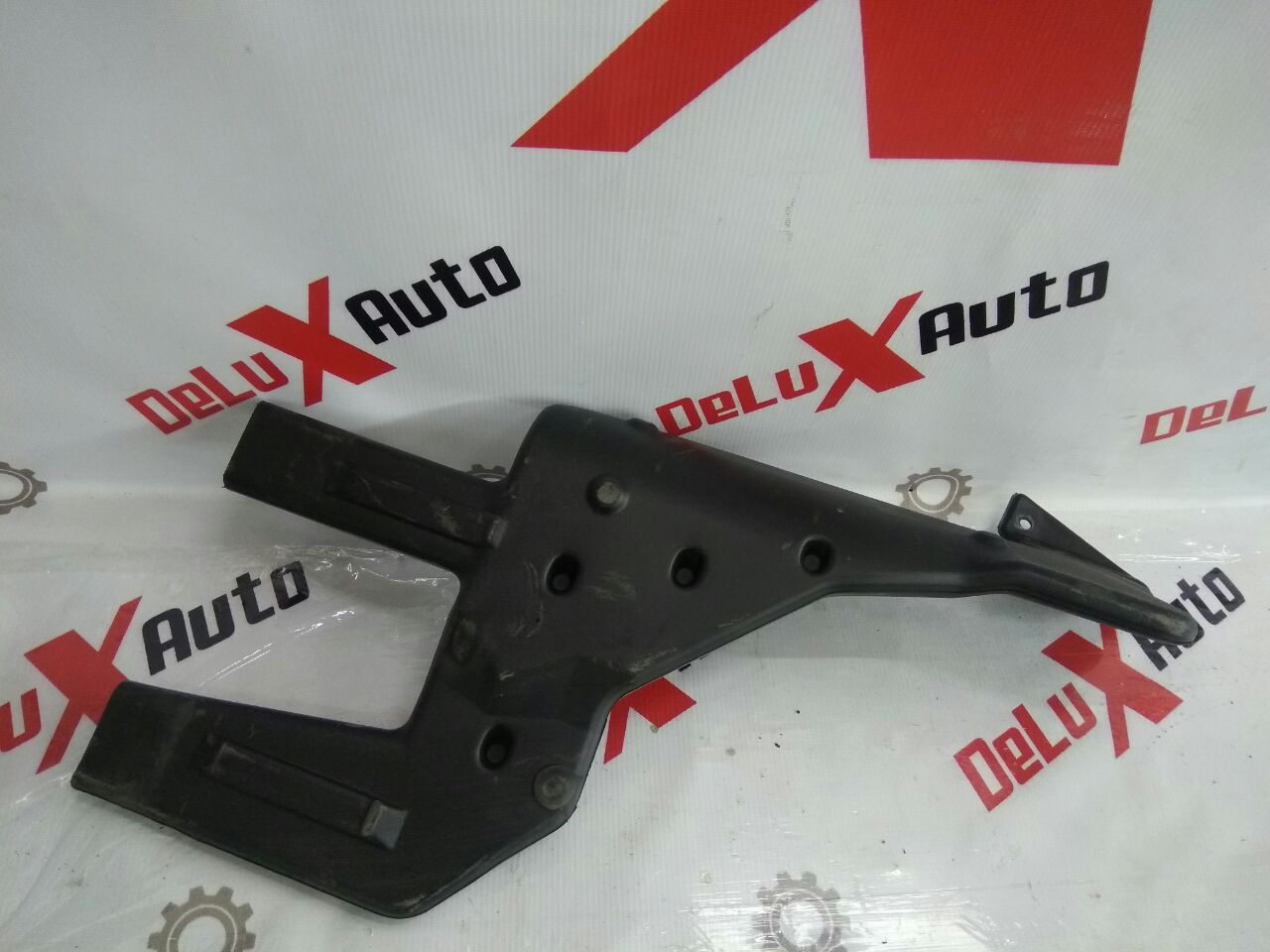 conductă aer stânga pentru Nissan Almera 1.5 · 2005 hatchback