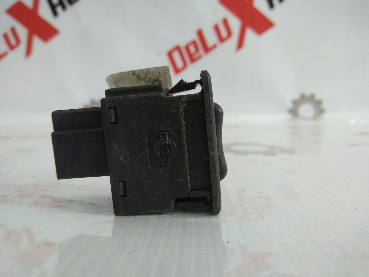 buton încălzire scaun pentru Nissan Almera 1.5 · 2005 hatchback