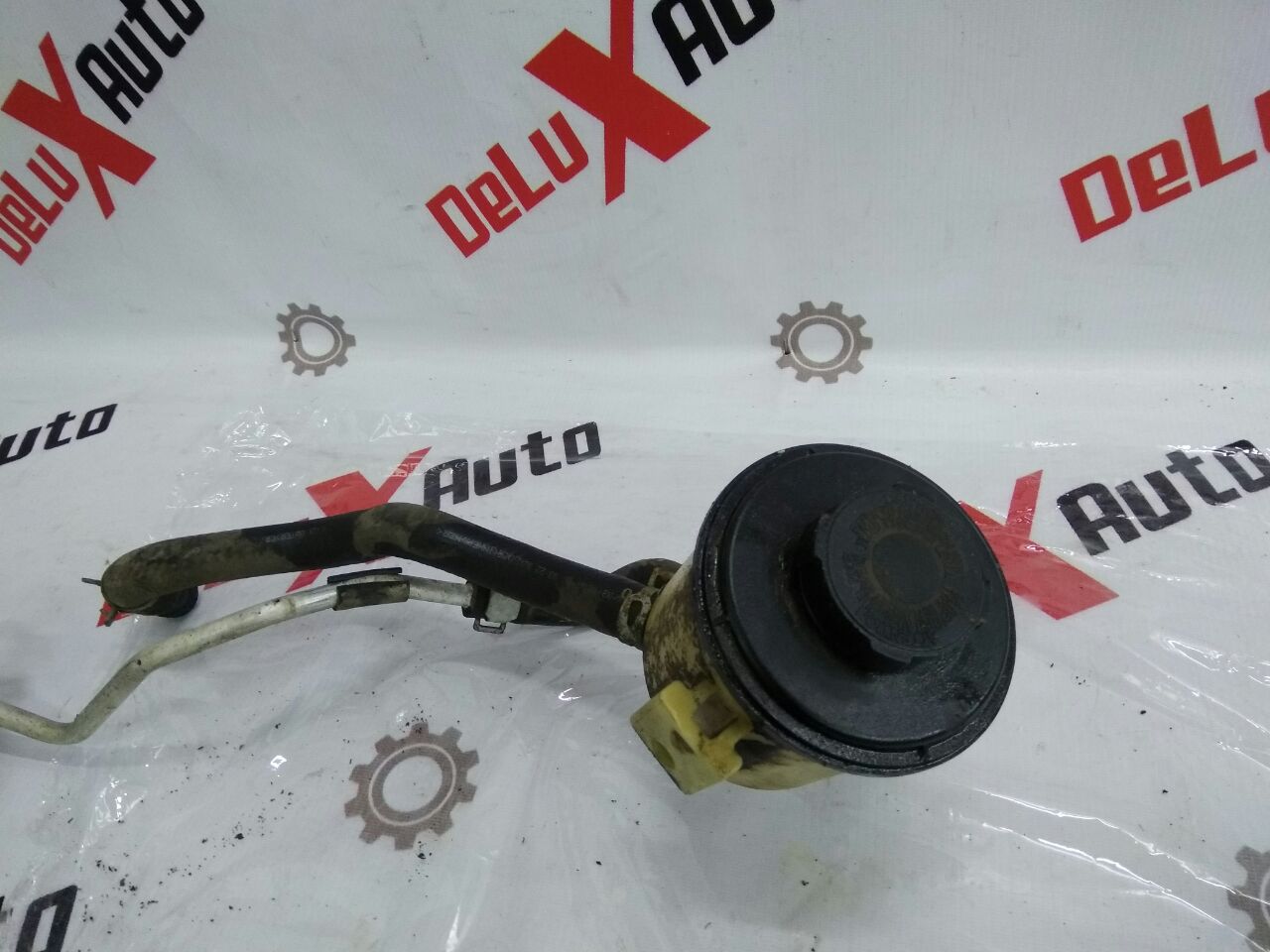 rezervor vas expansiune hidraulic cu furtun pentru Nissan Almera 1.5 · 2005 hatchback