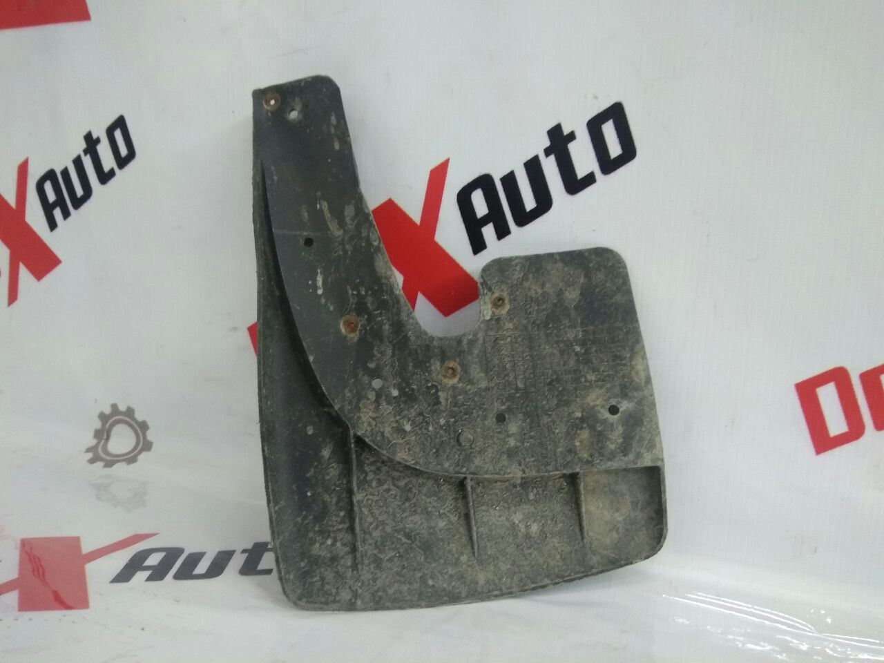 apărătoare noroi față stânga pentru Nissan Almera 1.5 · 2005 hatchback