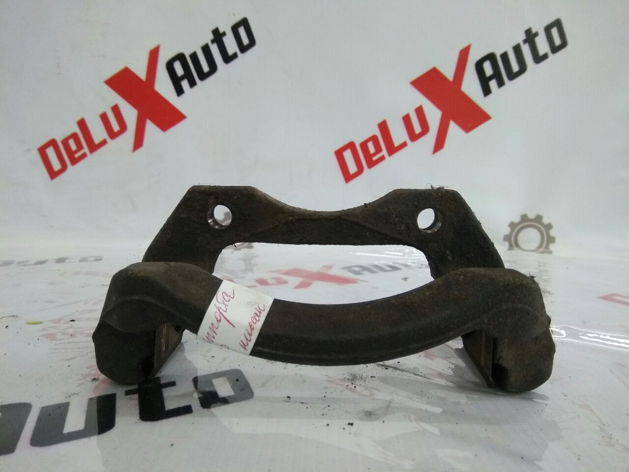 suport etrier față stânga pentru Nissan Almera 1.5 · 2005 hatchback