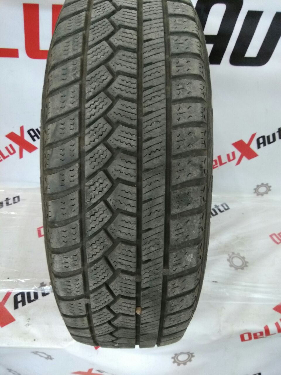disc cu anvelopă 185/65R15 pentru Nissan Almera Tino 2.0 · 2006