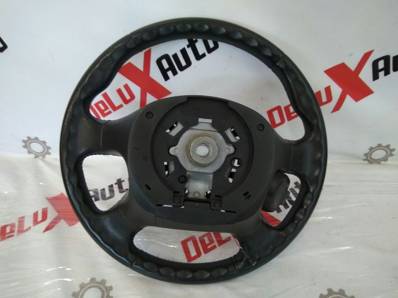 Руль для Nissan Almero Tino 2.0 · 2006