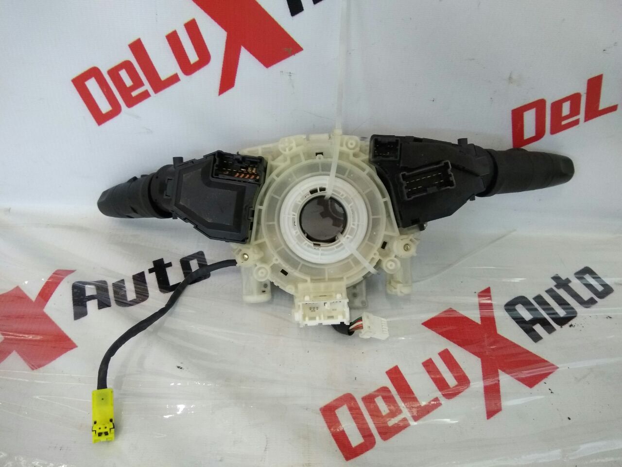 cablu spirală volan cu comandă ștergător și viraj pentru Nissan Almera Tino 2.0 · 2006