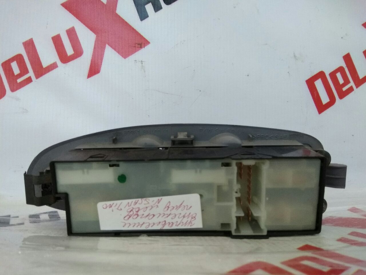 modul de control geam pentru Nissan Almera Tino 2.0 · 2006