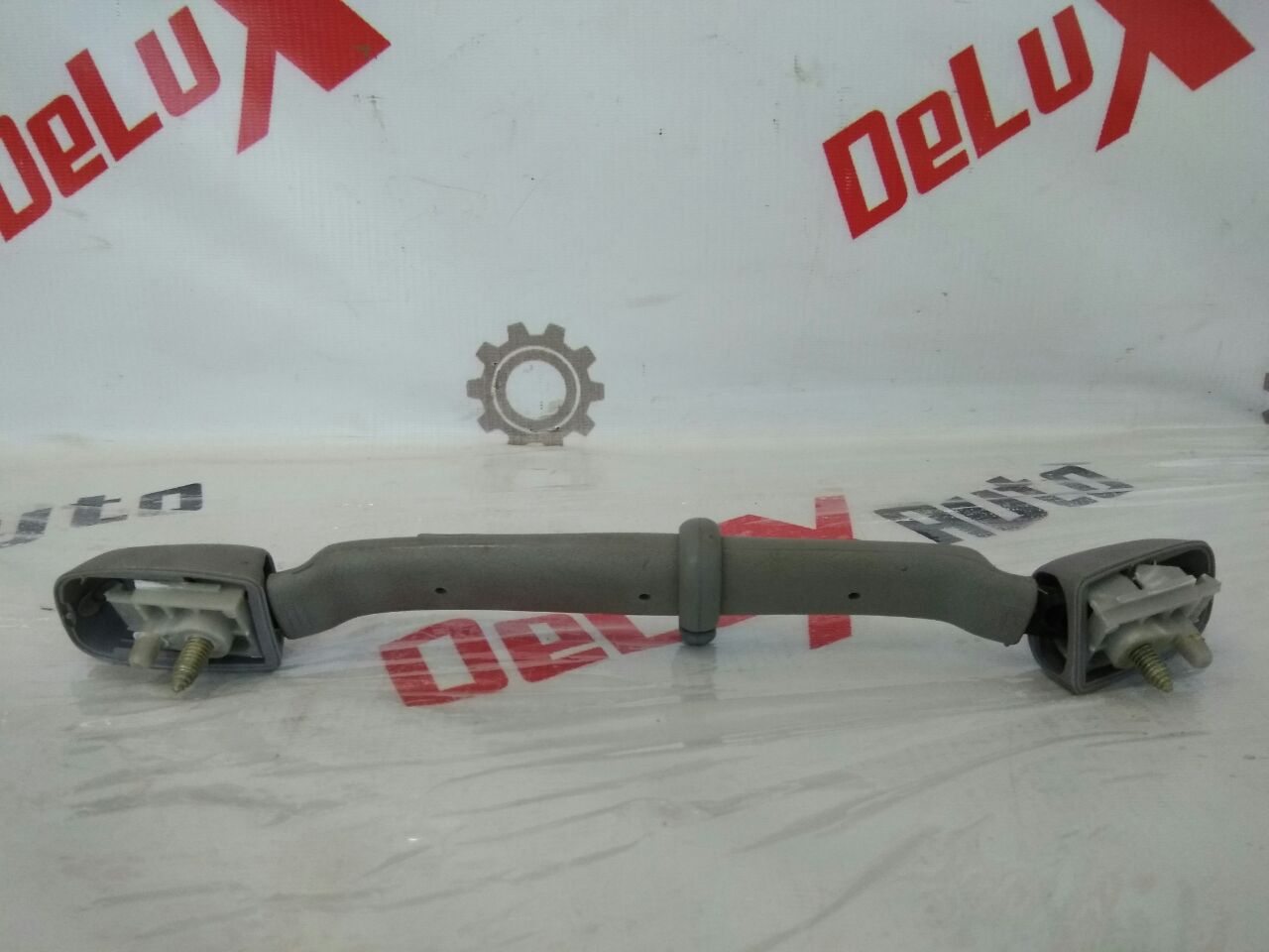 Ручка потолка задняя правая для Nissan Almero Tino 2.0 · 2006