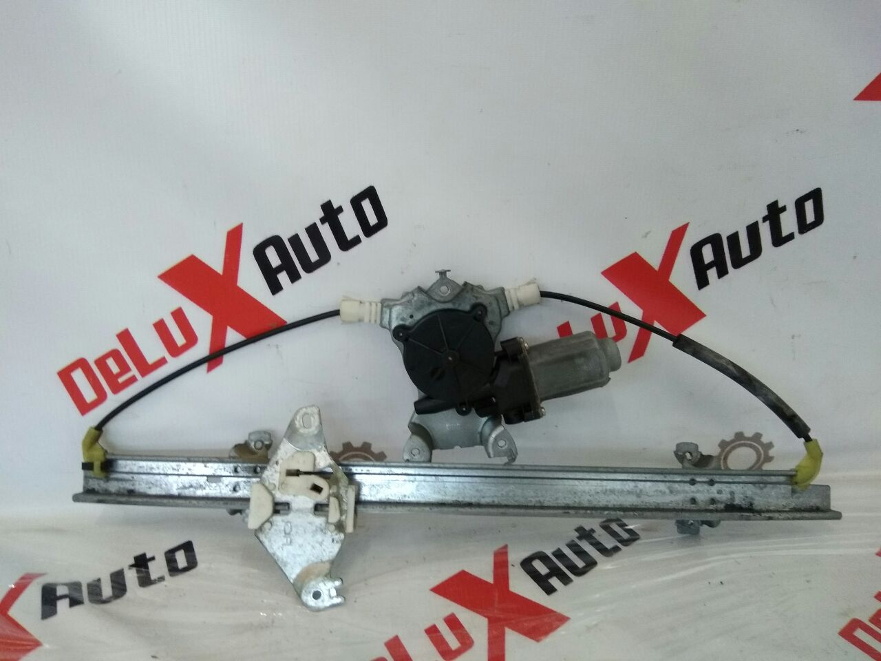 motor electric macara geam uși față stânga pentru Nissan Almera Tino 2.0 · 2006