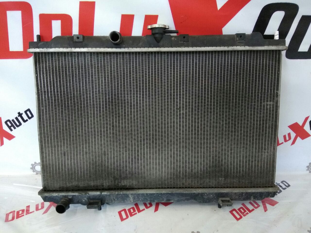 radiator răcire pentru Nissan Almera Tino 2.0 · 2006