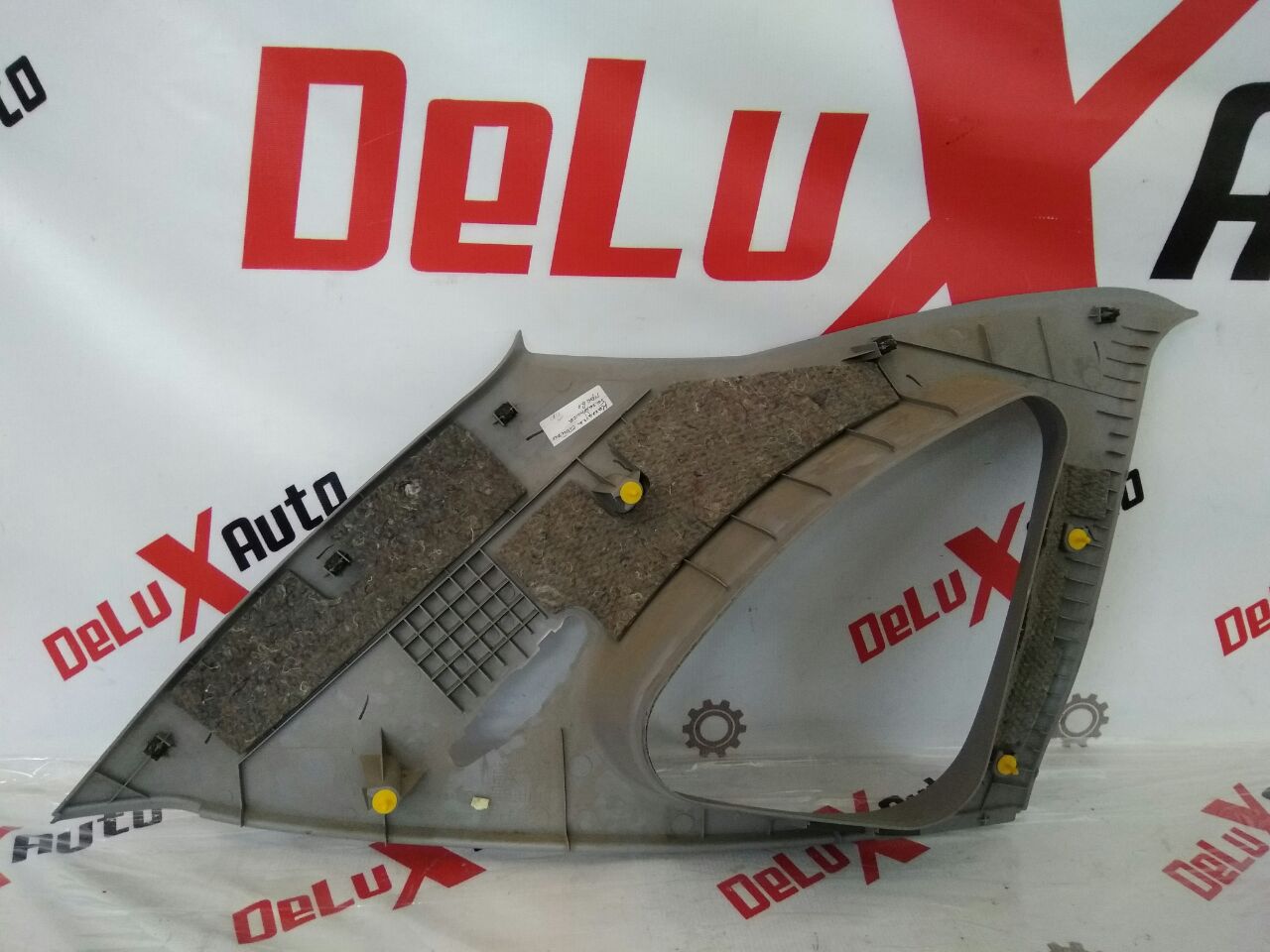 ornament suport portbagaj dreapta pentru Nissan Almera Tino 2.0 · 2006