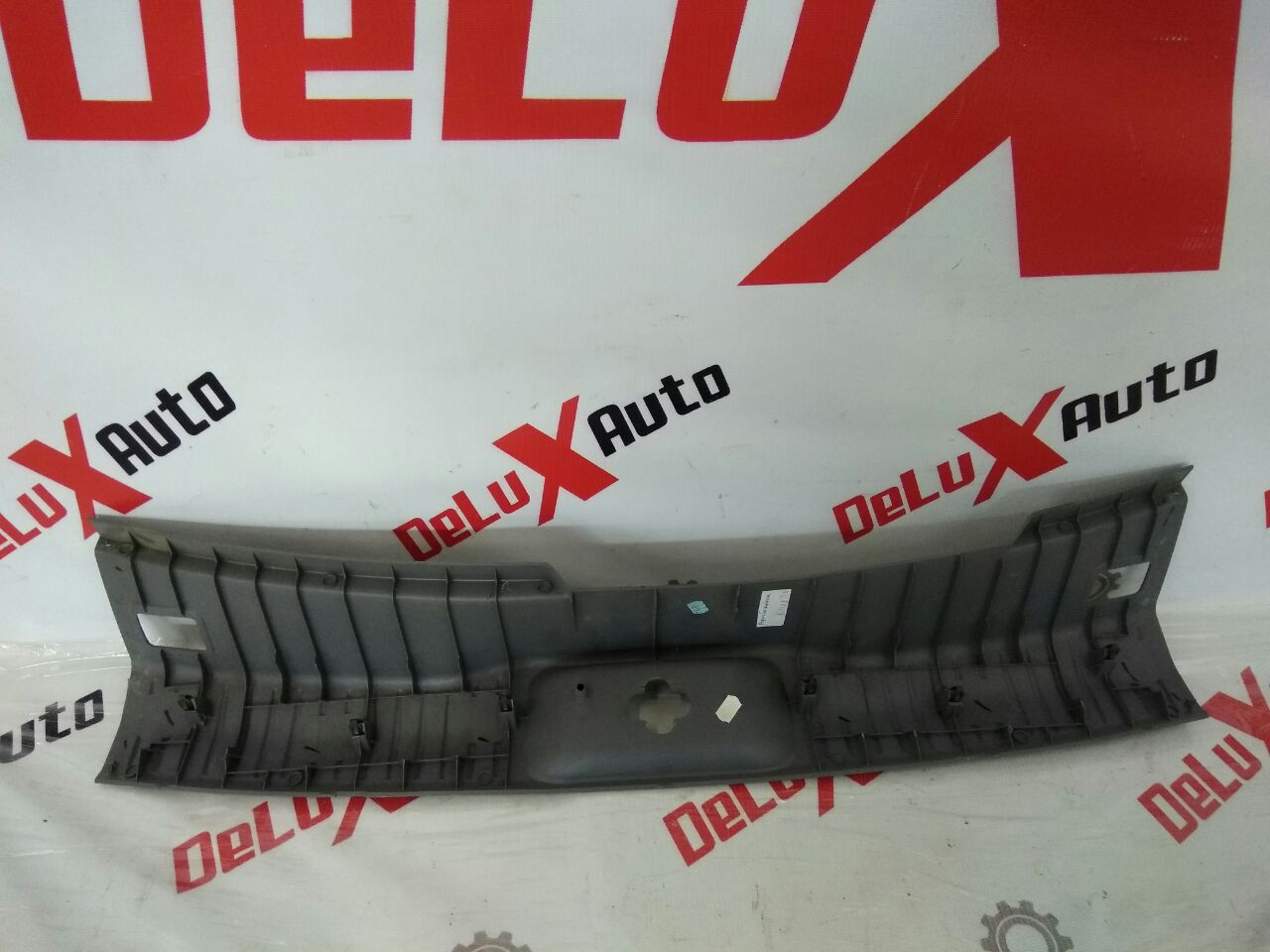 ornament prag portbagaj pentru Nissan Almera Tino 2.0 · 2006