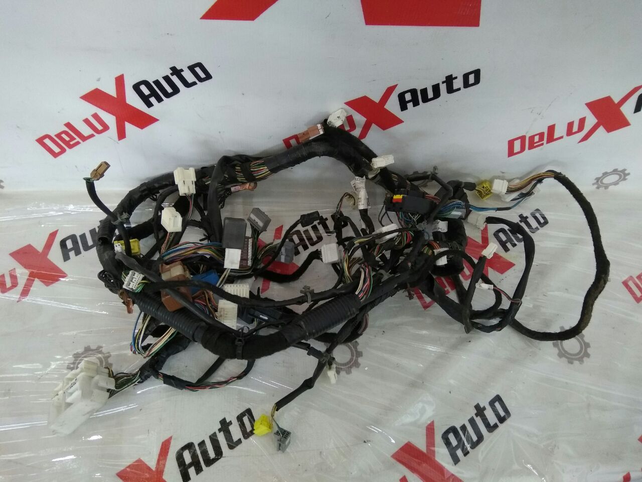 Проводка торпеды для Nissan Almero Tino 2.0 · 2006