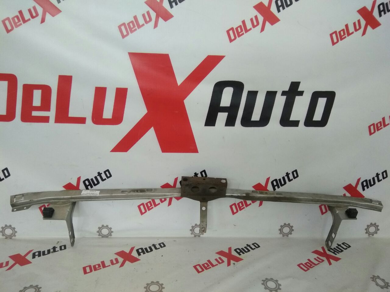 panou frontal inferior parte pentru Nissan Almera Tino 2.0 · 2006