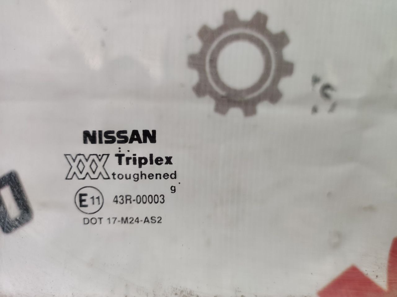 geam spate dreapta pentru Nissan Primera P11 · 2000 break