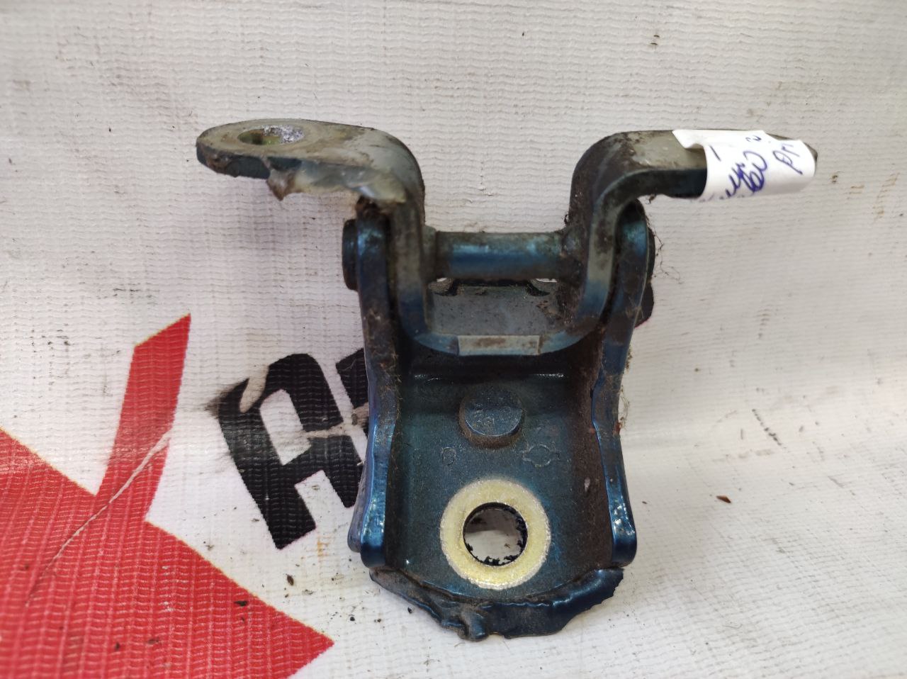 balama spate stânga uși superior pentru Nissan Primera P11 · 2000 break