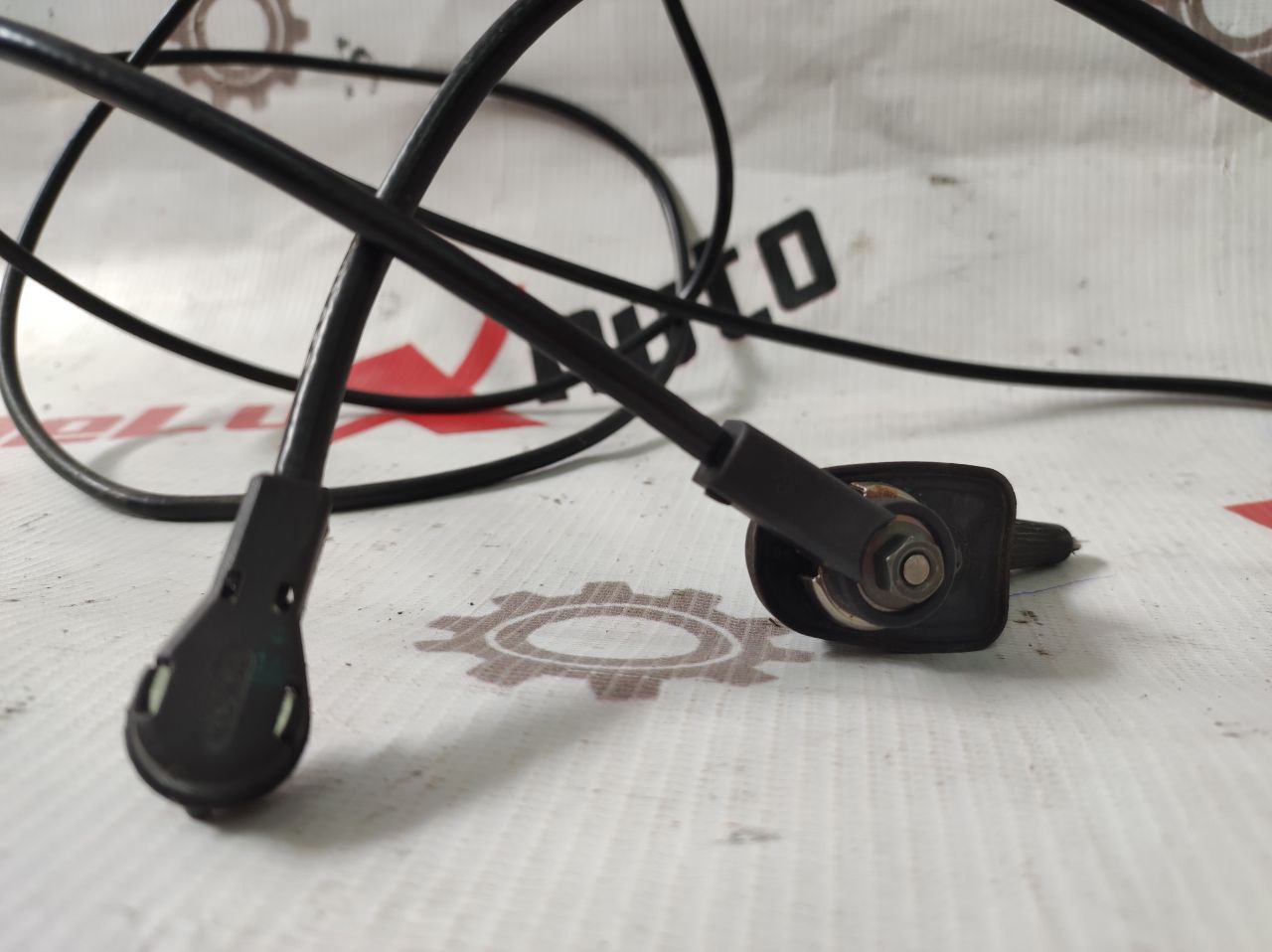 antenă cu cablaj pentru Nissan Primera P11 · 2000 break