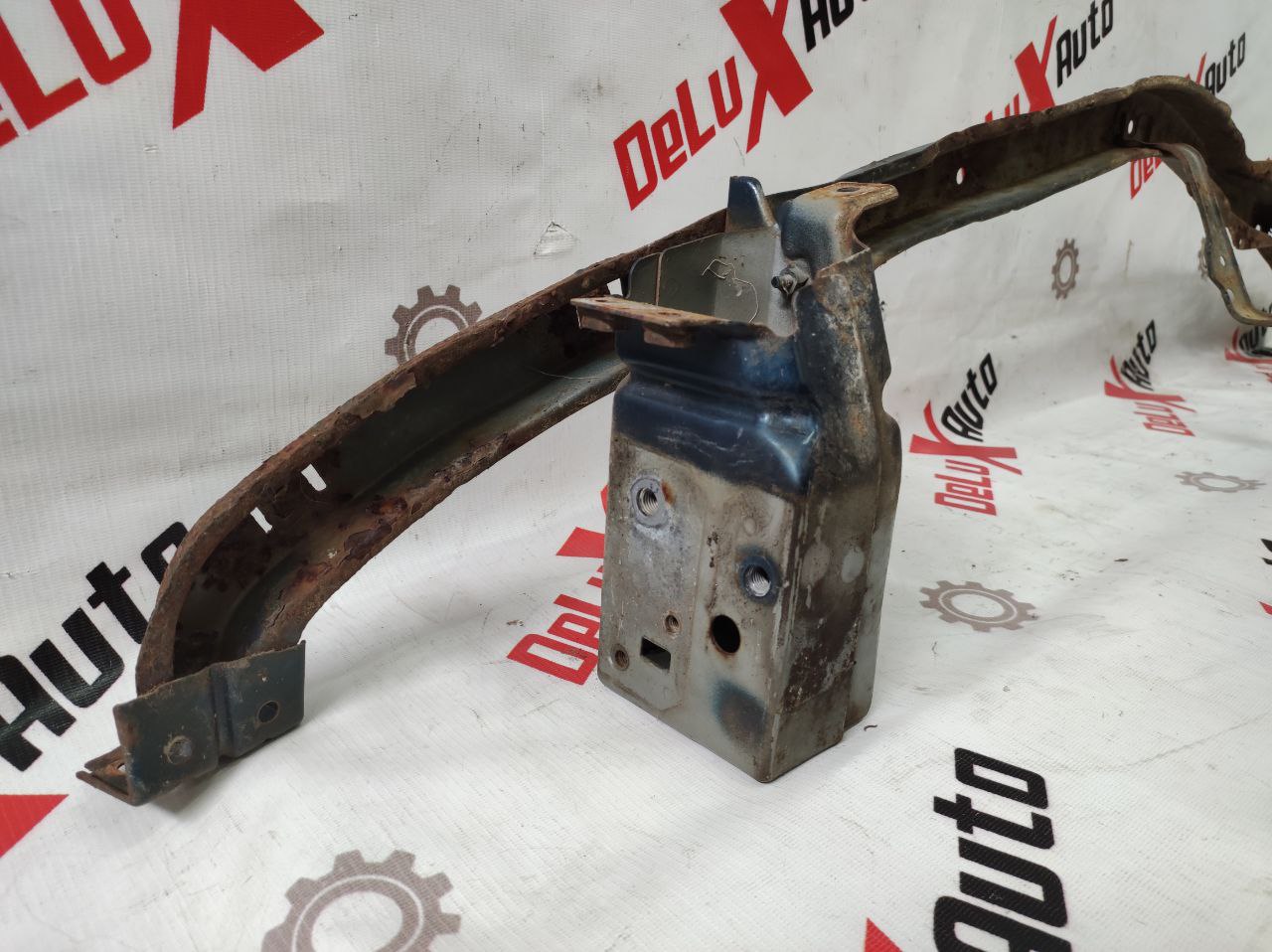 suport bară de protecție pentru Nissan Primera P11 · 2000 break