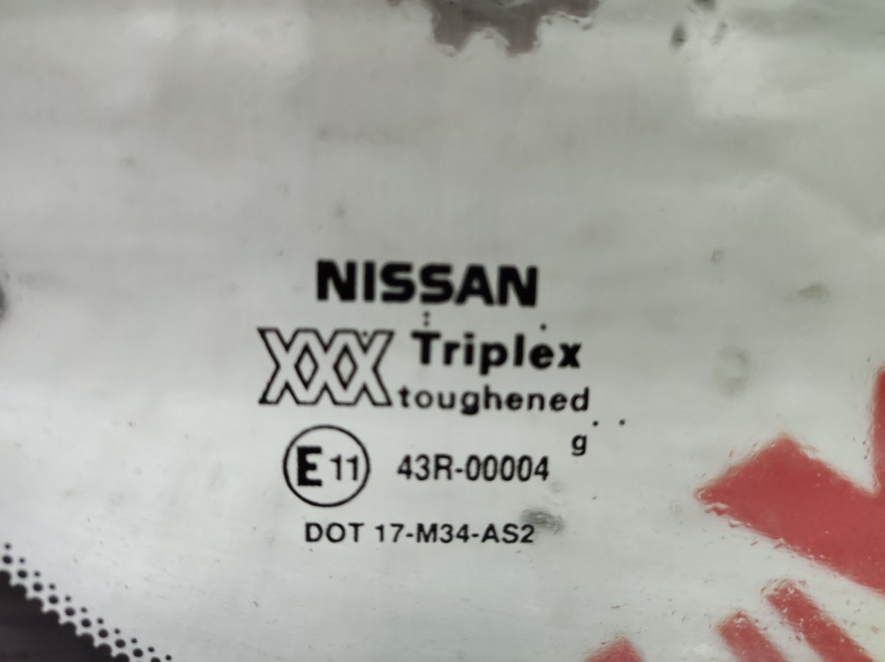 geam lateral stânga pentru Nissan Primera P11 · 2000 break