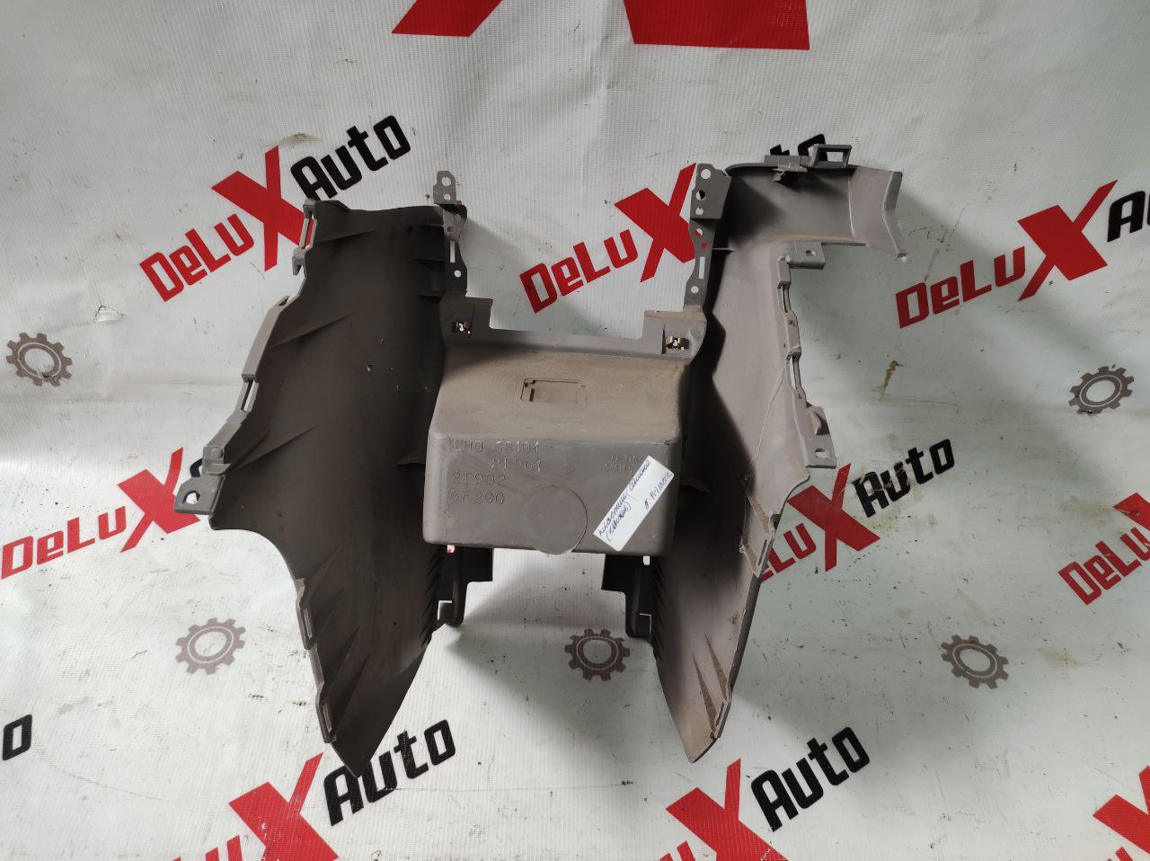ornament consolă față parte pentru Nissan Primera P11 · 2000 break