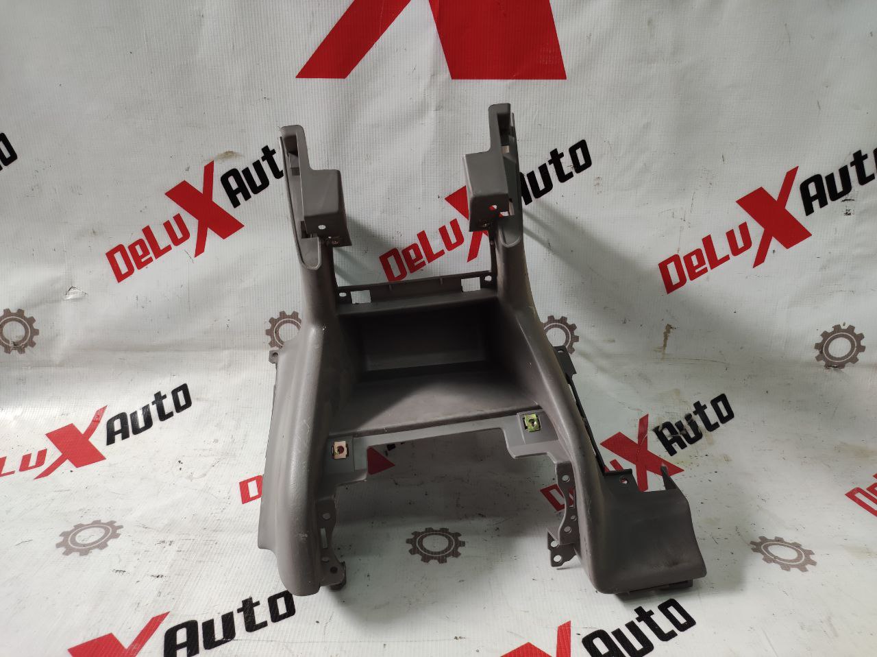 ornament consolă față parte pentru Nissan Primera P11 · 2000 break