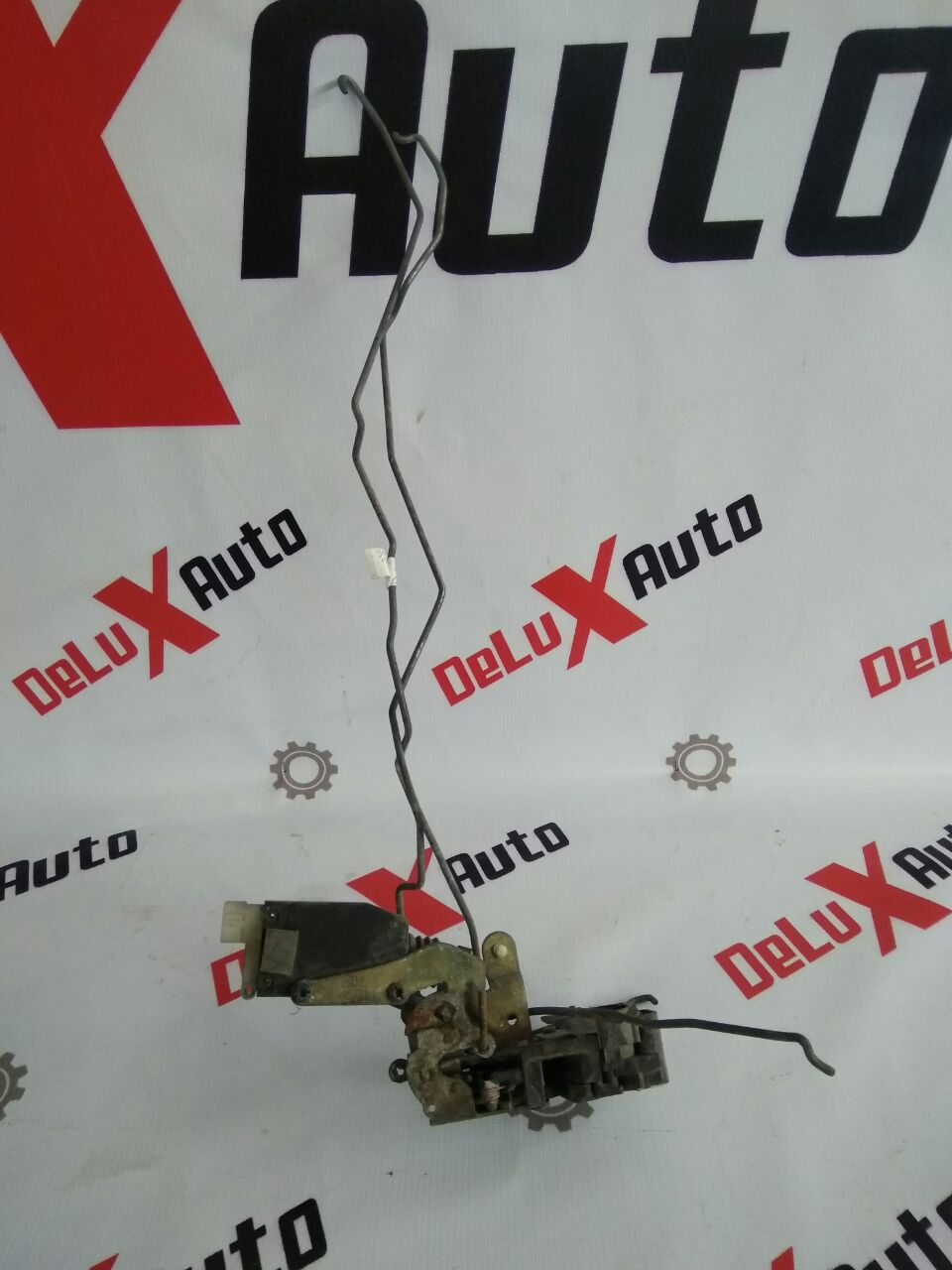 Încuietoare ușă față dreapta cu actuator pentru Opel Sintra 2.2 T.D · 1999