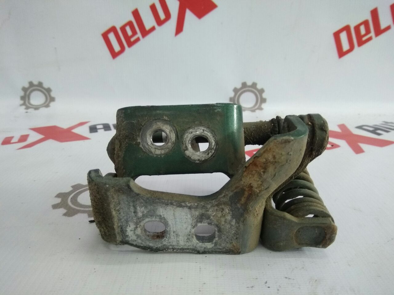 Петля двери нижняя передняя правая для Opel Sintra 2.2 T.D · 1999